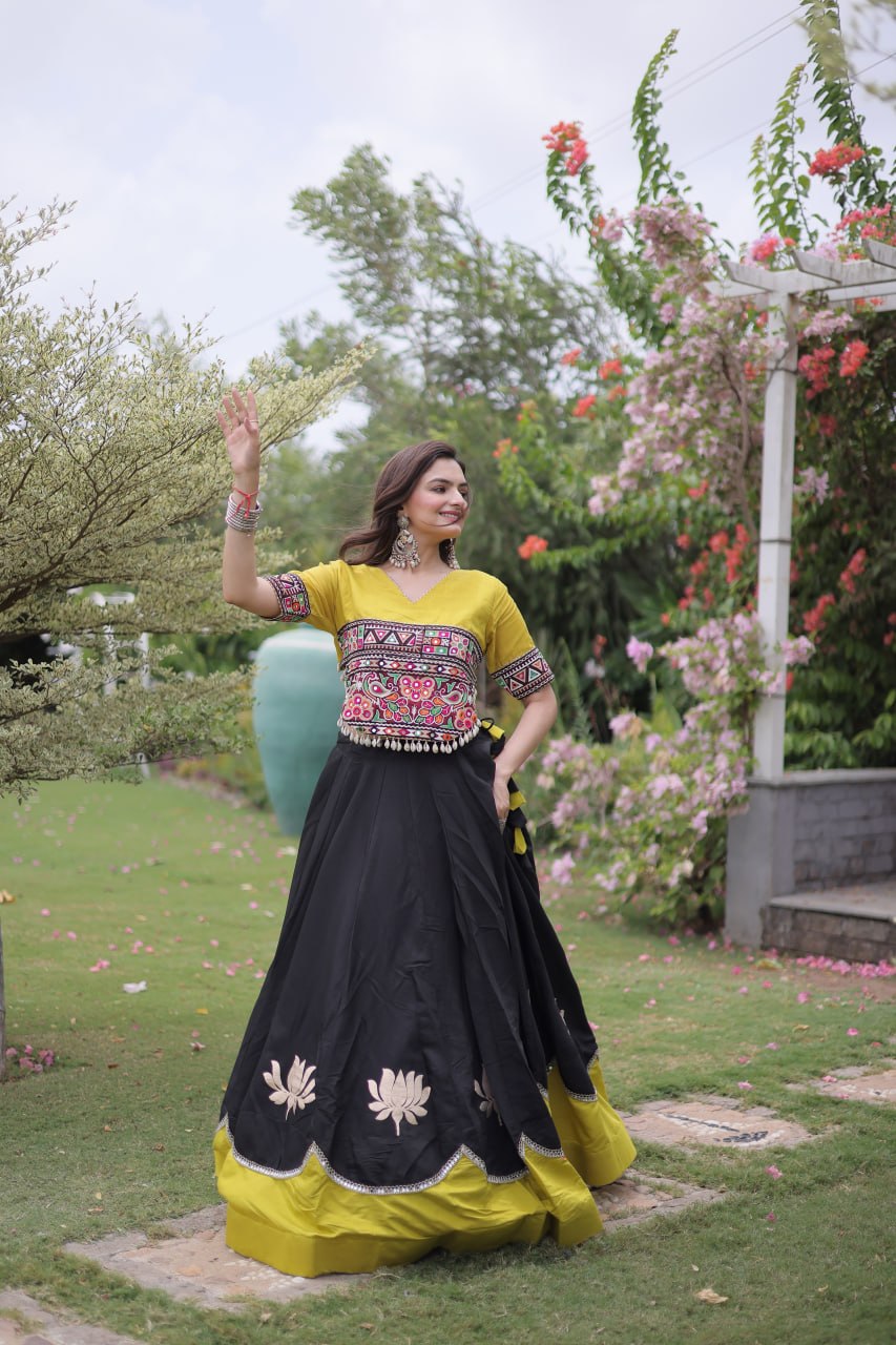 Designer Kutchi Gamthi Lehenga Choli ClothsVilla