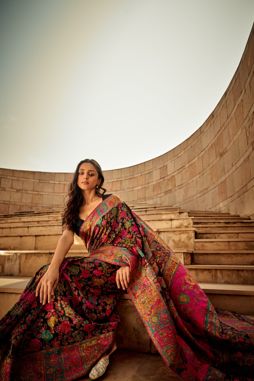 Digital Print Elegant Bollywood Art Silk Saree with Zari Woven Border Secondary image