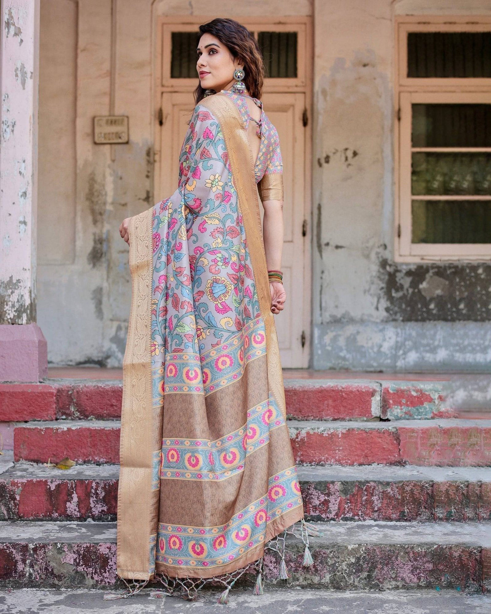 Exquisite Gray Floral Digital Print Saree with Golden Border and Ornamental Pallu DIGITAL PRINT