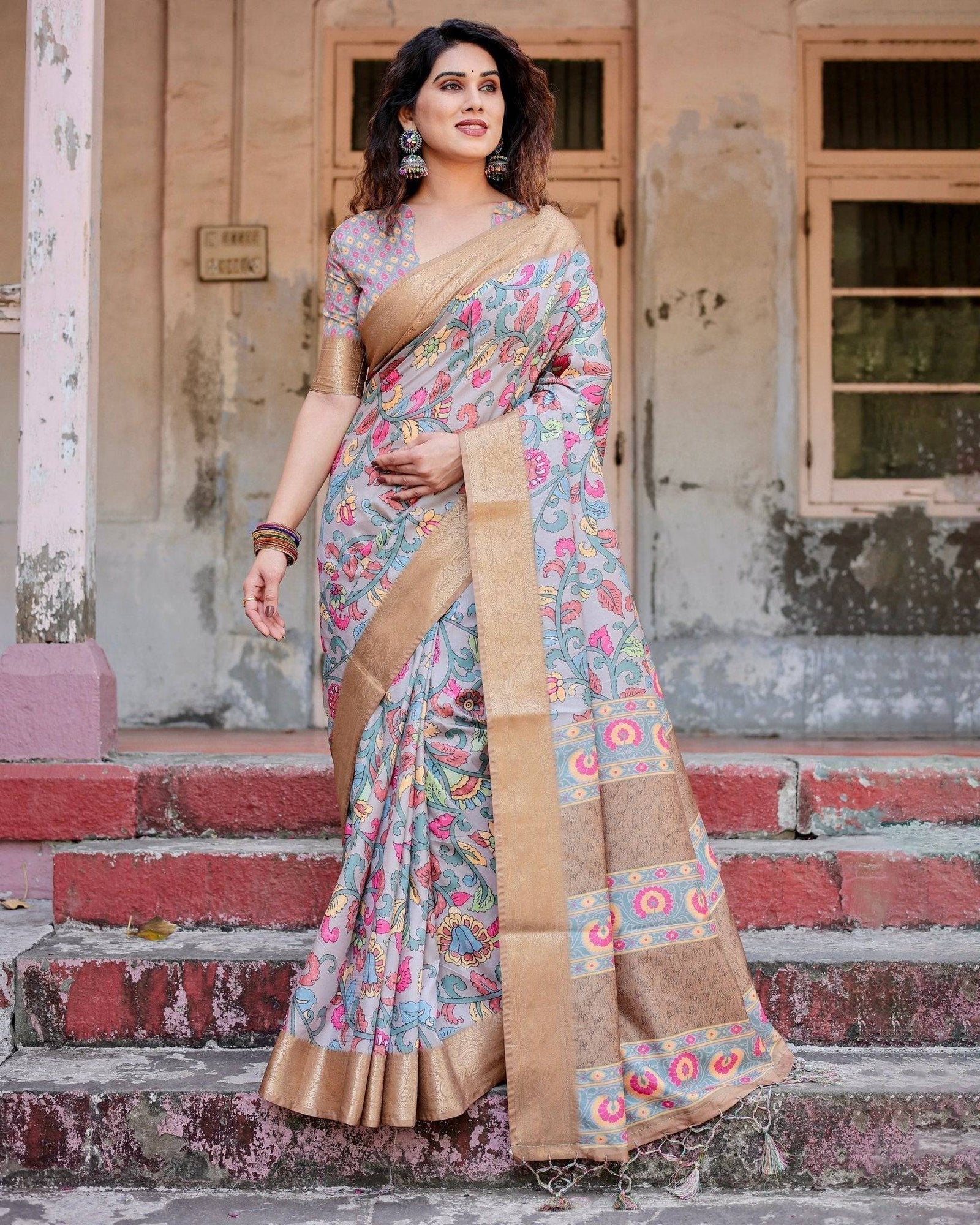 Exquisite Gray Floral Digital Print Saree with Golden Border and Ornamental Pallu DIGITAL PRINT
