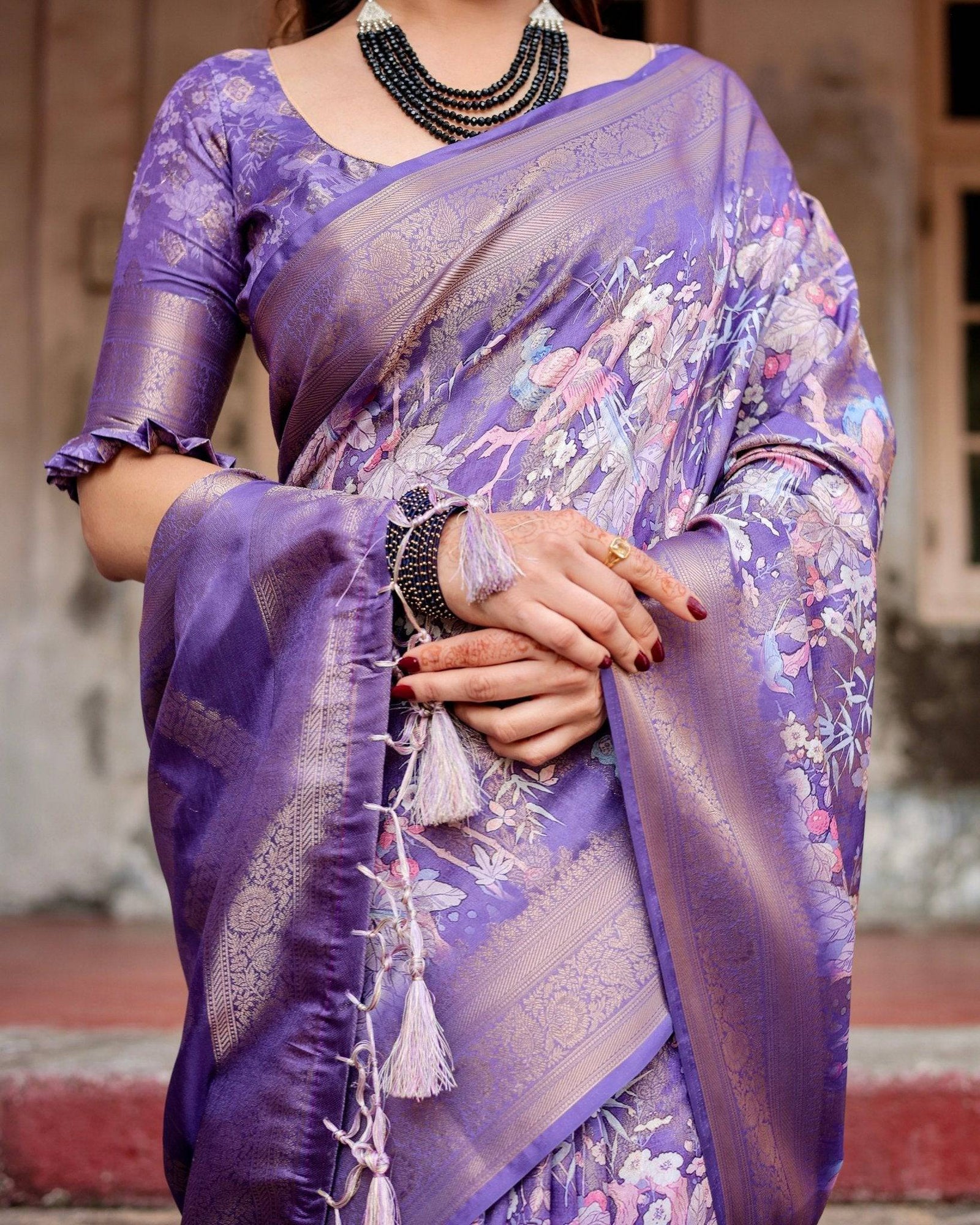 Elegant Purple Banarasi Silk Saree with Floral Weave, Zari Border, and Tassels BANARASI PRINTED