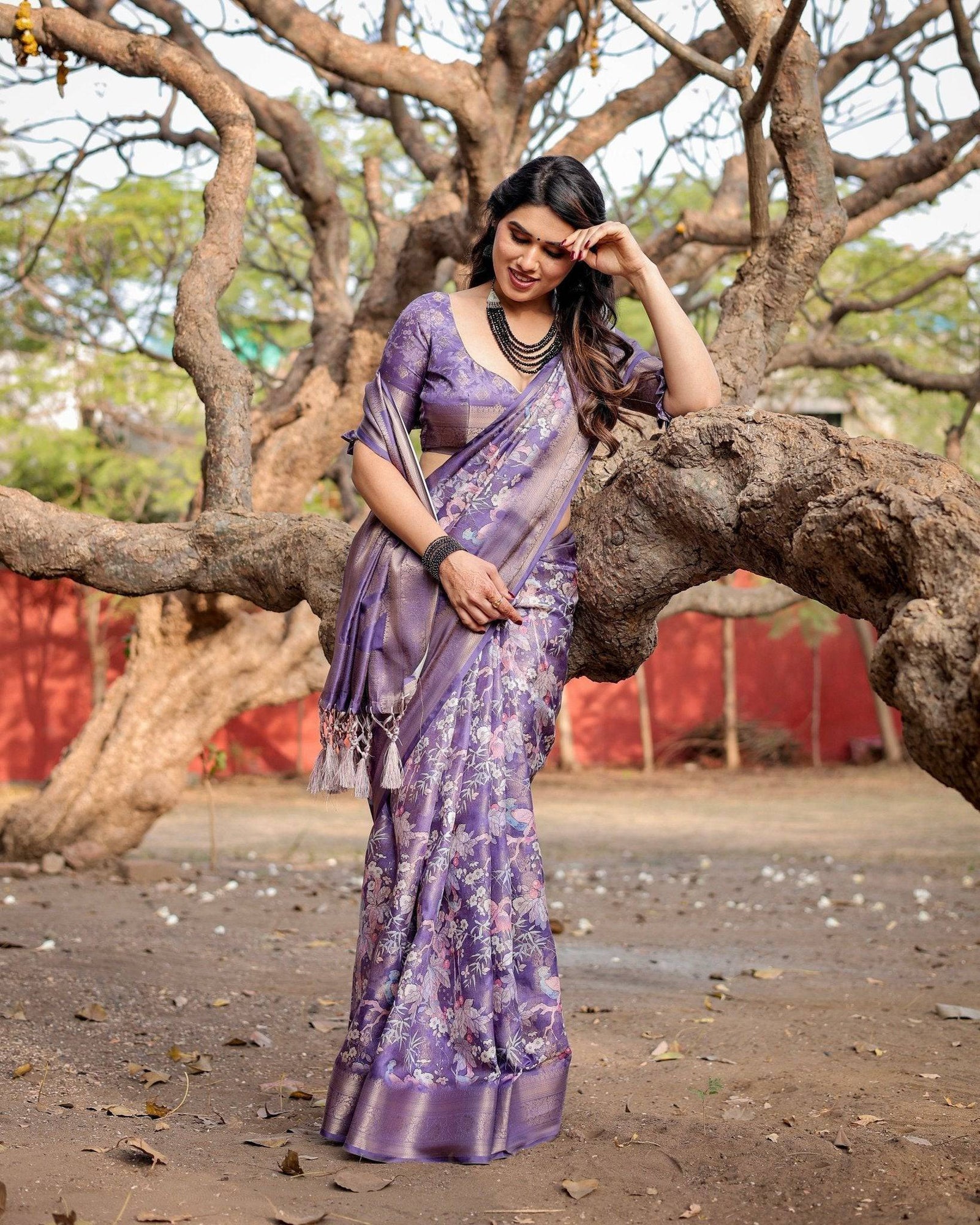 Elegant Purple Banarasi Silk Saree with Floral Weave, Zari Border, and Tassels BANARASI PRINTED