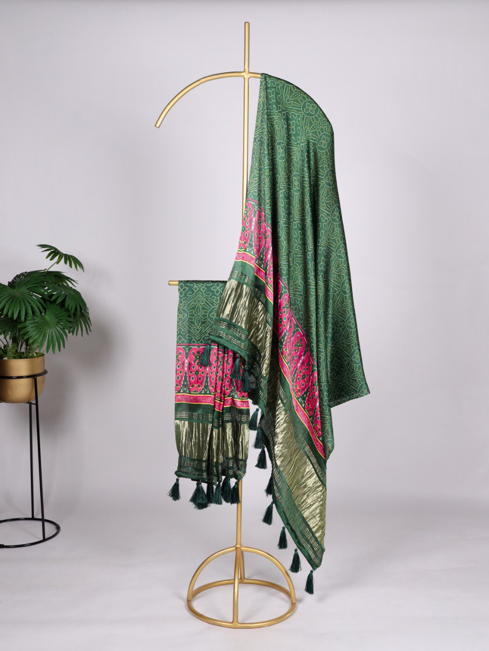 Elegant Bandhej Pure Gaji Silk Dupatta – Digital Print with Tassels ClothsVilla