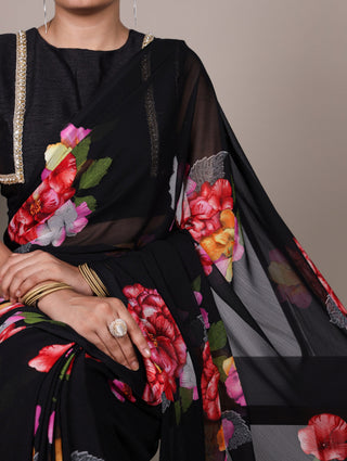 Elegant Chiffon Floral Printed Saree with Banglory Lace-Touch Stitched Blouse – Lightweight Designer Saree for Effortless Grace ClothsVilla