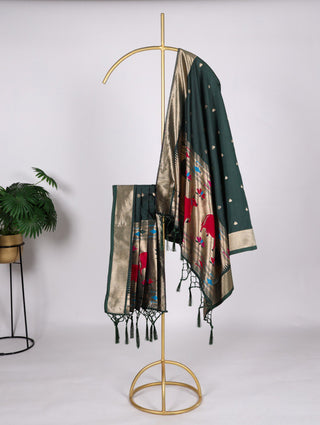 Elegant Jacquard Paithani Dupatta with Zari Weaving & Tassels ClothsVilla