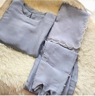 Gray Effortless Elegance – Japan Silk Suit with Organza Dupatta Clothsvilla