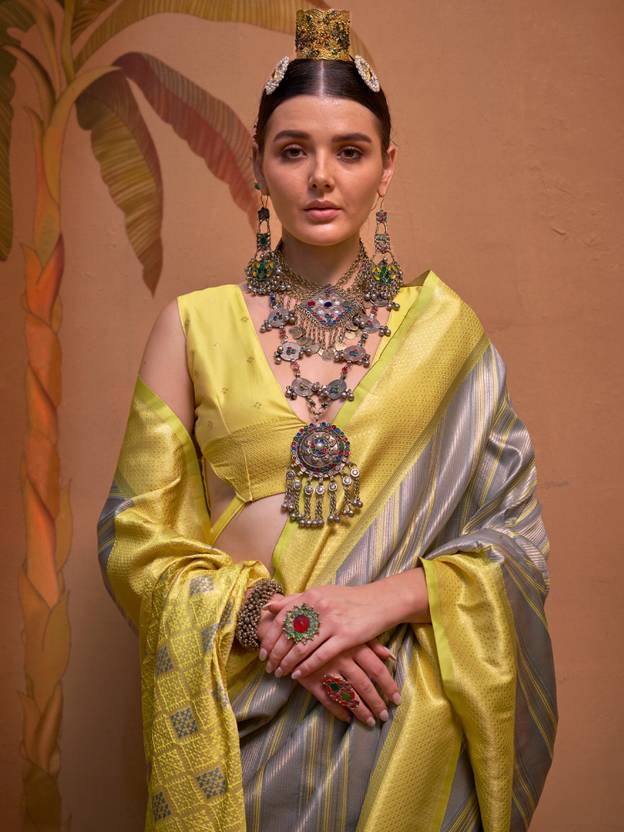 Gray Elegant Banarasi Silk Blend Saree with Unstitched Blouse ClothsVilla