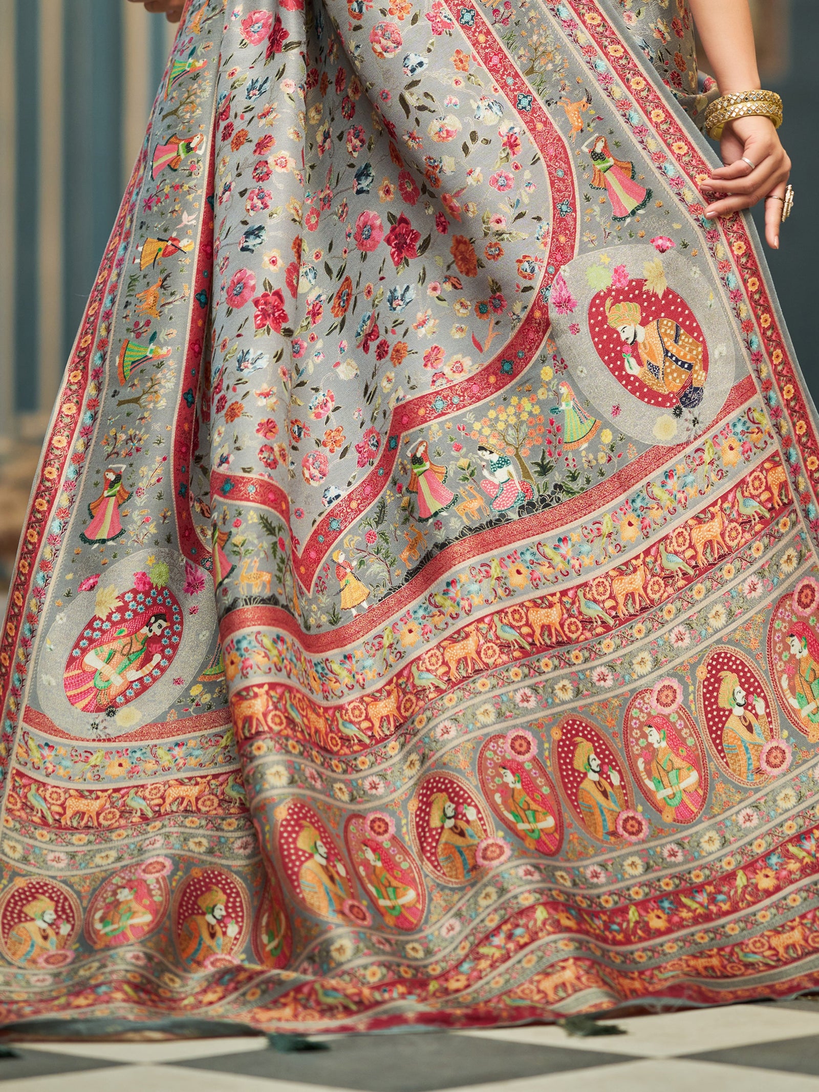 Gray Elegant Pashmina Kashmiri Jacquard Saree with Kalamkari & Meenakari Weaving ClothsVilla