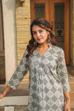 Load image into Gallery viewer, Gray Printed Rayon Kurti ClothsVilla