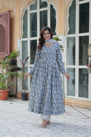 Gray Pure Elegance – Cotton 3-Piece Set ClothsVilla