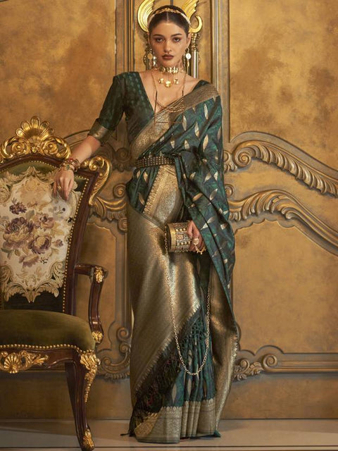 Green Classic Banarasi Silk Blend Saree – Perfect for Weddings & Festive Occasions ClothsVilla Main image