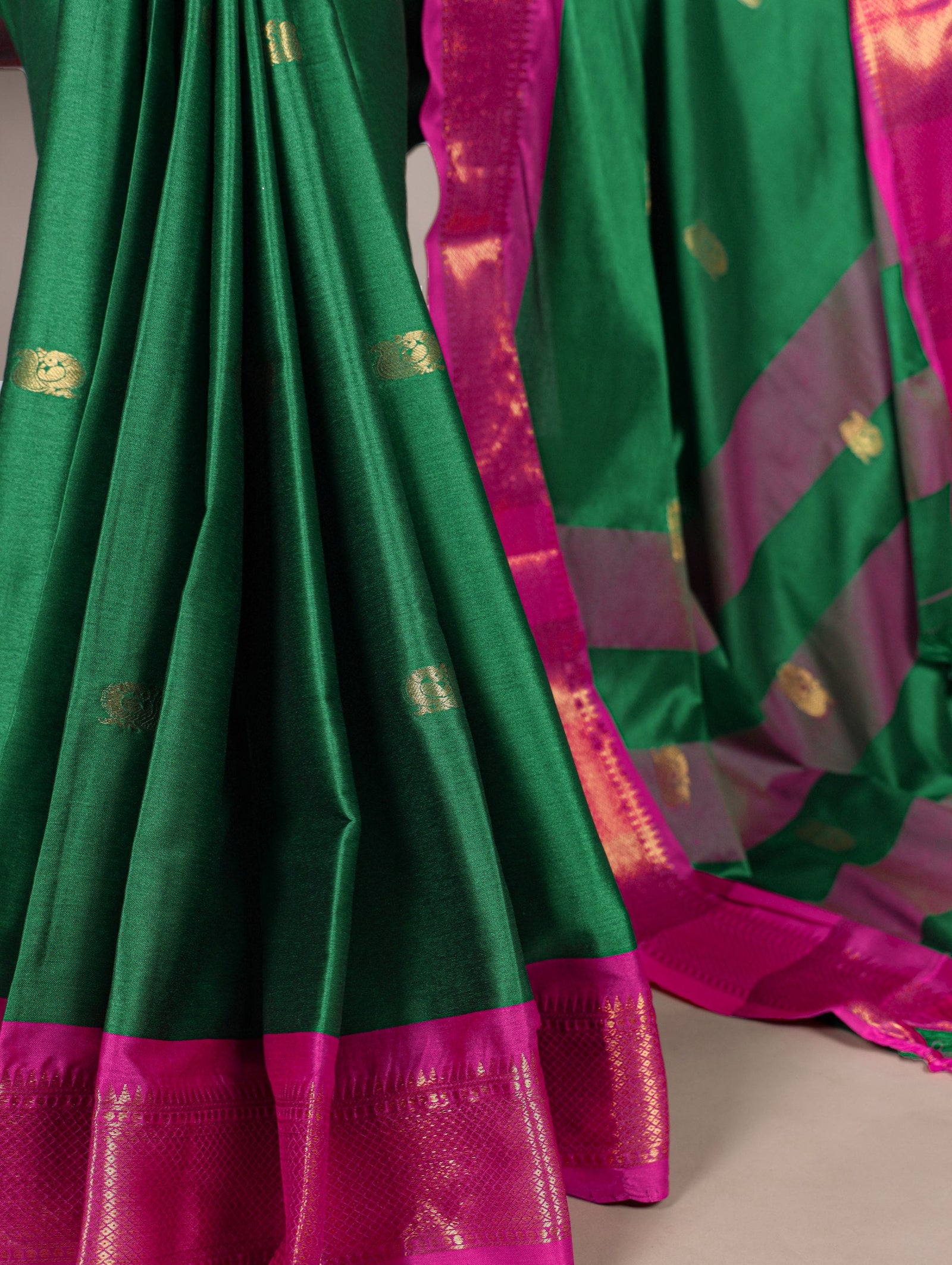 Green Cotton Silk Saree with Paithani Weaving Work & Matching Blouse ClothsVilla