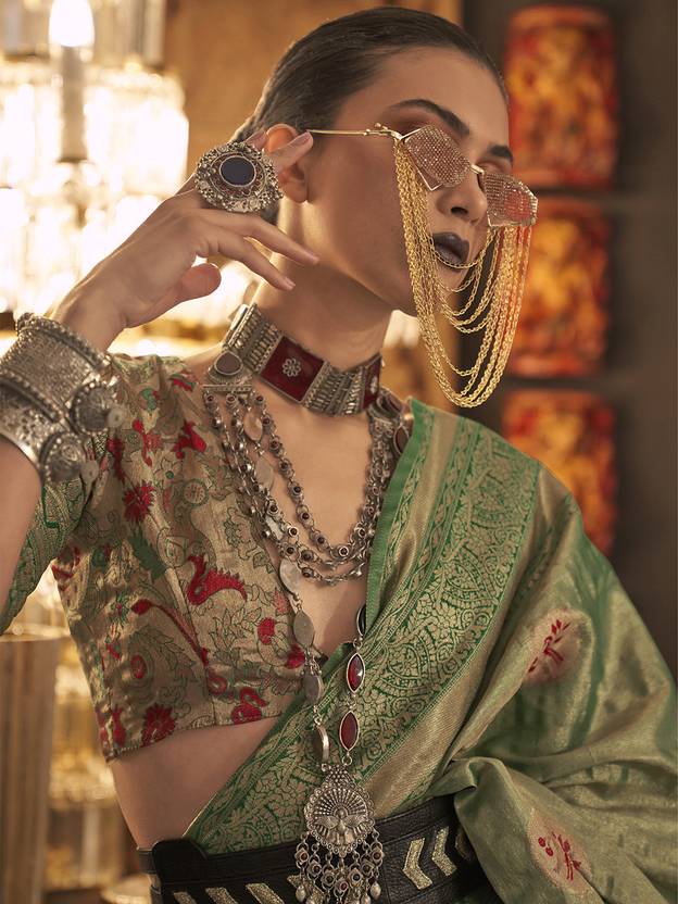 Green Elegant Banarasi Silk Blend Saree with Woven Design & Tassel Detailing Secondary image