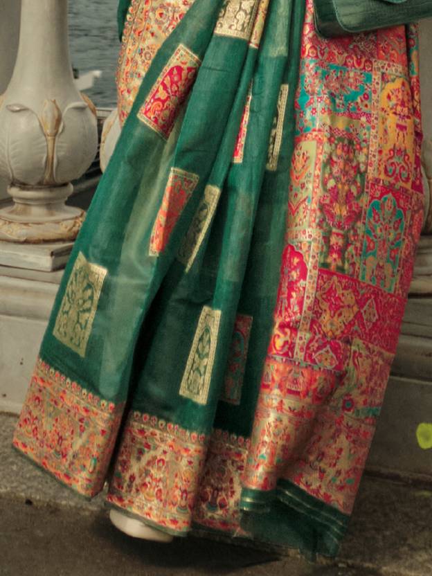 Green Elegant Banarasi Silk Blend Woven Saree with Unstitched Blouse Piece ClothsVilla