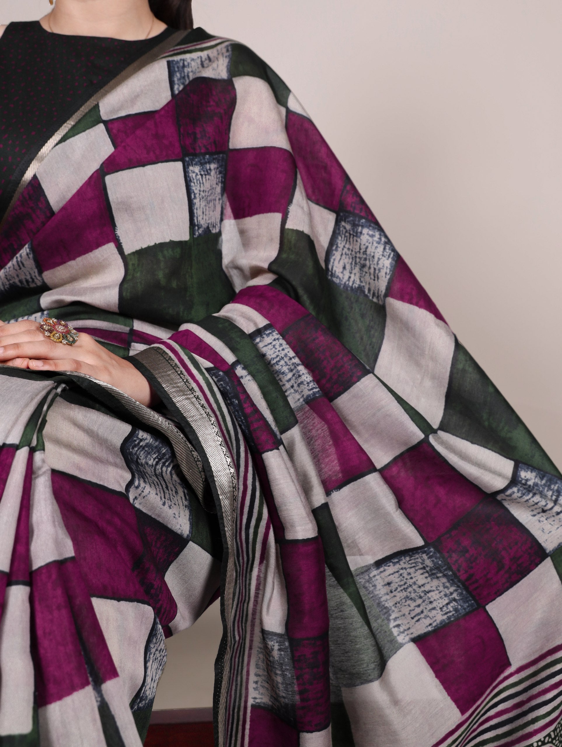 Green Elegant Chanderi Printed Saree with Temple Border & Matching Blouse ClothsVilla