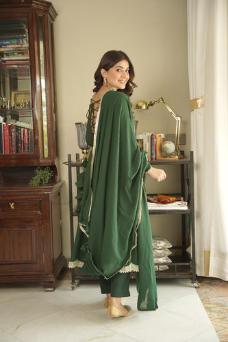 Green Elegant Georgette Printed Suit Set with Tassel Dupatta – Flowy & Chic Clothsvilla