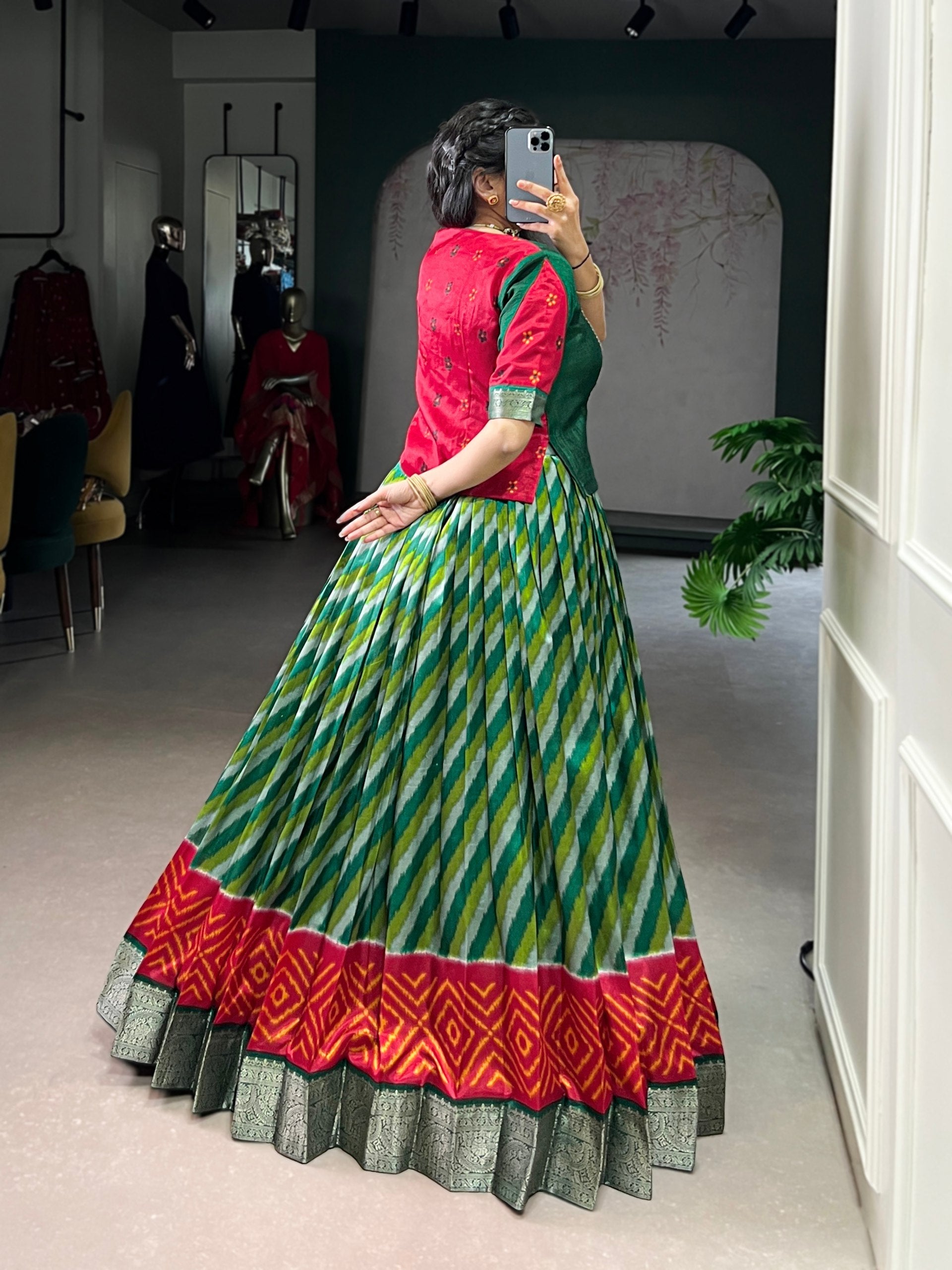 Green Elegant Tasar Silk Lehenga with Leheriya Print & Zari Work – Stitched Lehenga with Vichitra Silk Blouse Secondary image