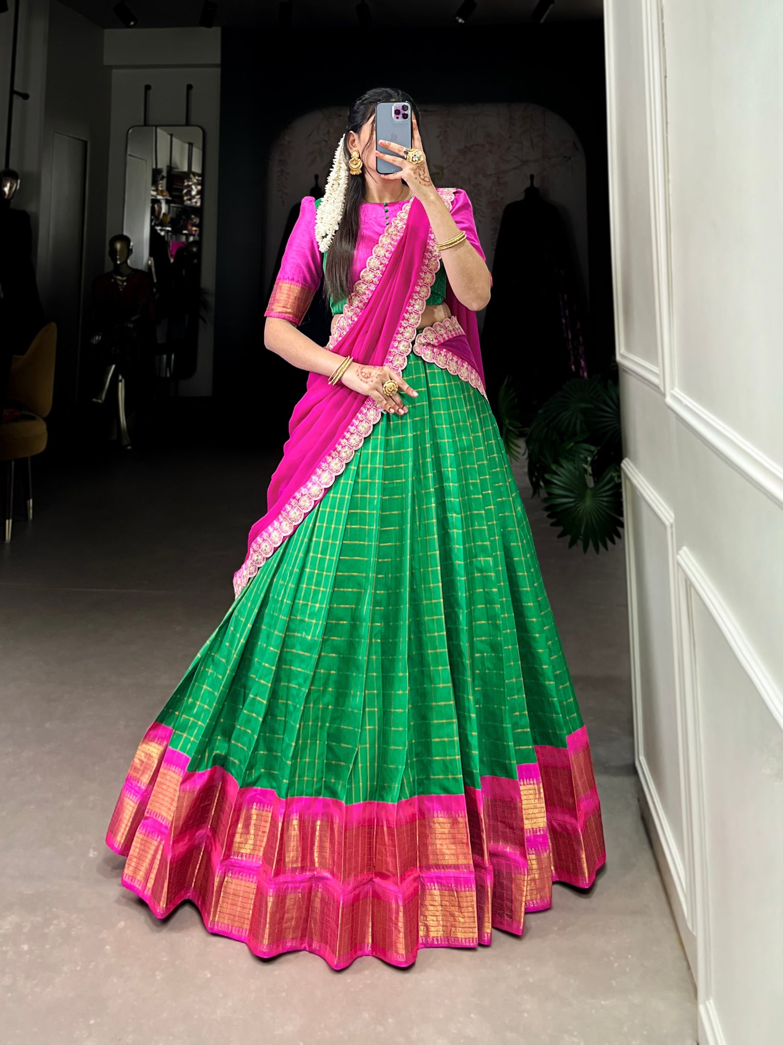 Green Elegant Zari Chex Lehenga Set – Perfect Blend of Tradition & Trend