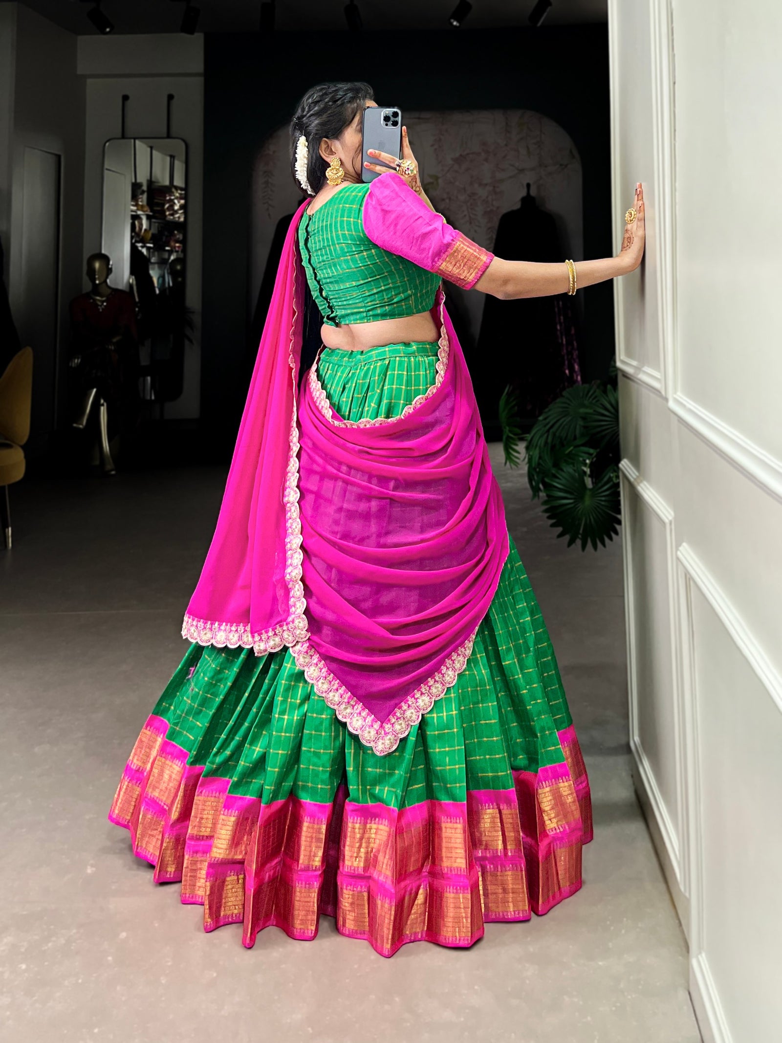 Green Elegant Zari Chex Lehenga Set – Perfect Blend of Tradition & Trend