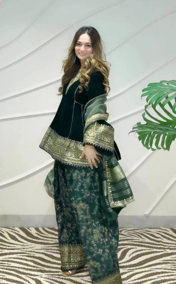 Green Embroidered Velvet Suit Cloth's Villa