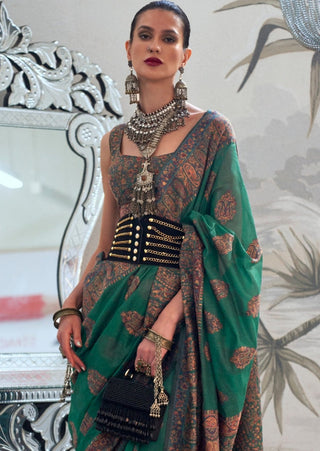 Green Graceful Silk Saree with Unstitched Blouse Piece Elegant Ethnic Wear ClothsVilla