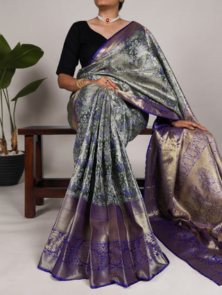 Green Jacquard Silk Saree with Exquisite Zari Weaving – Perfect for Elegant Occasions