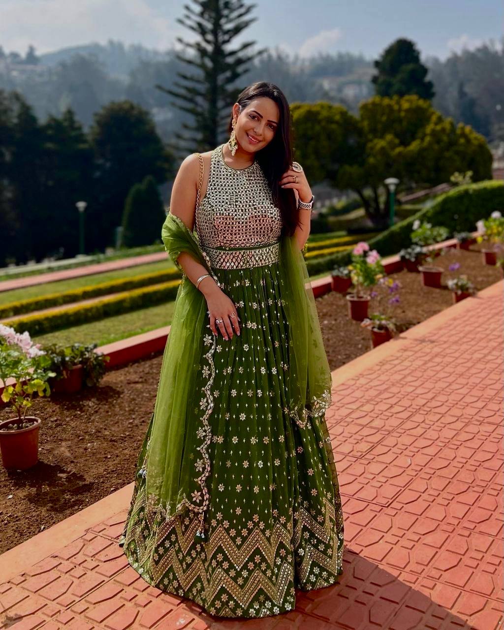 Green Lehenga – Shine in This Stunning Ensemble Secondary image