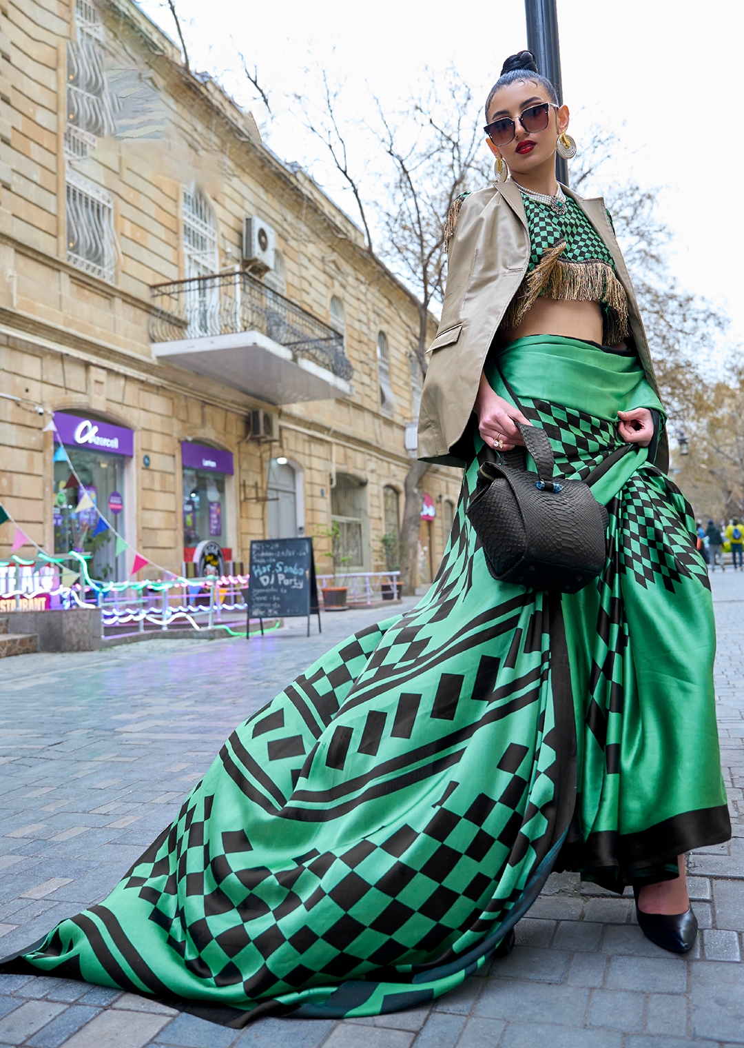Green Queen Digital Printed Satin Crepe Saree with Blouse Piece – Festive & Partywear Secondary image
