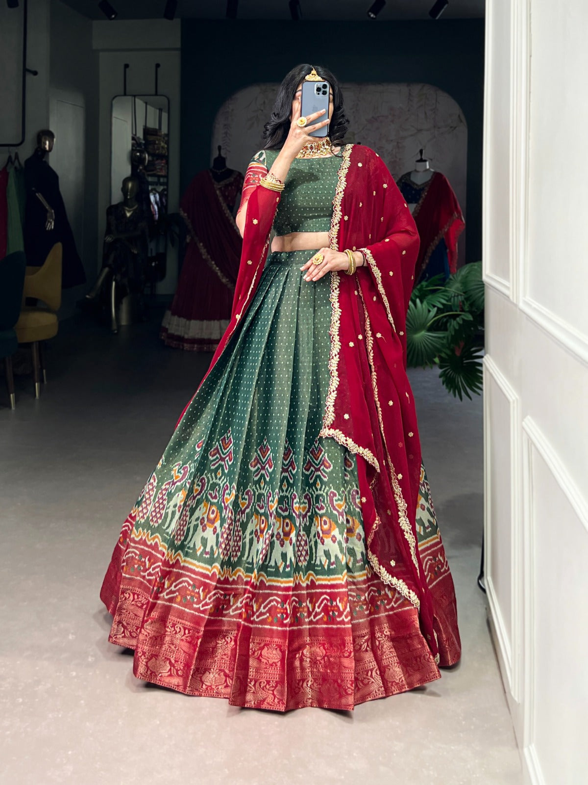Green Regal Kanchipuram Zari Woven Lehenga Set with Embroidered Georgette Dupatta – Stitched Lehenga & Unstitched Blouse Clothsvilla