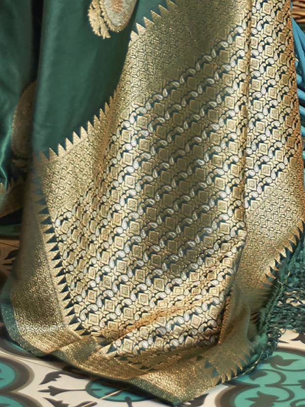 Green Traditional Baluchari Silk Blend Saree with Unstitched Blouse Piece ClothsVilla