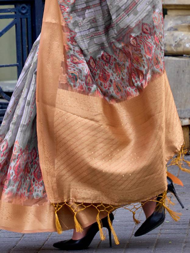 Grey Elegant Brasso Madurai Saree with Unstitched Blouse Piece Clothsvilla