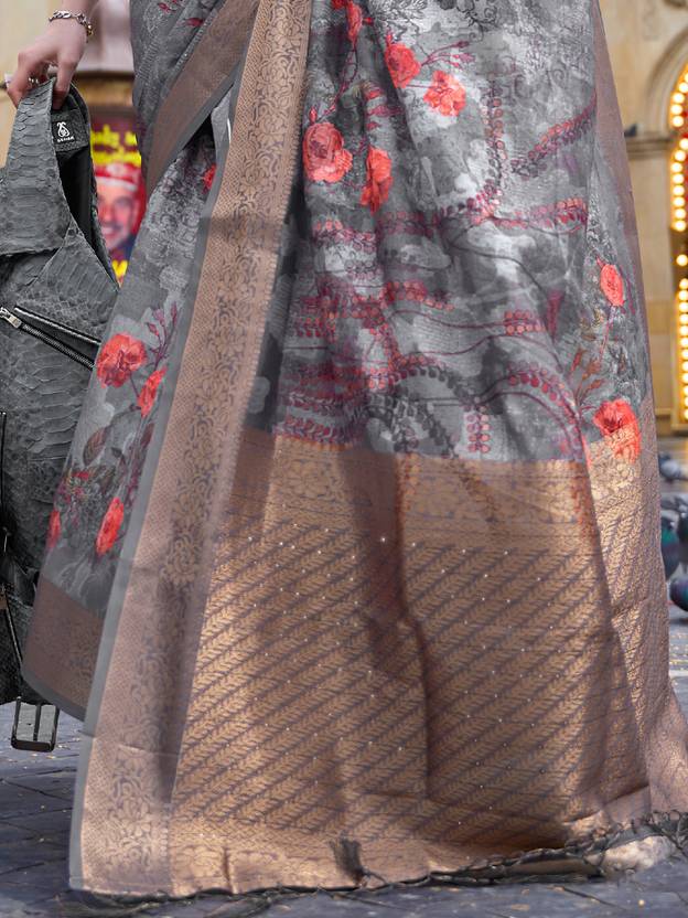 Grey Elegant Brasso Madurai Saree with Unstitched Blouse Piece Clothsvilla