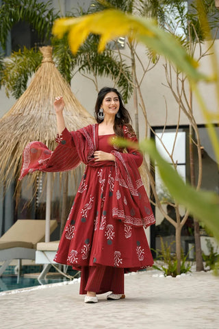 Heavy Mul Cotton Digital Print Anarkali Gown with Dupatta Clothsvilla