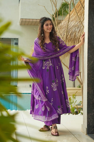 Heavy Mul Cotton Digital Print Anarkali Gown with Dupatta Clothsvilla