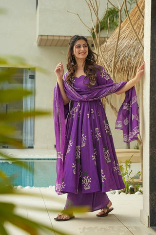 Heavy Mul Cotton Digital Print Anarkali Gown with Dupatta Clothsvilla