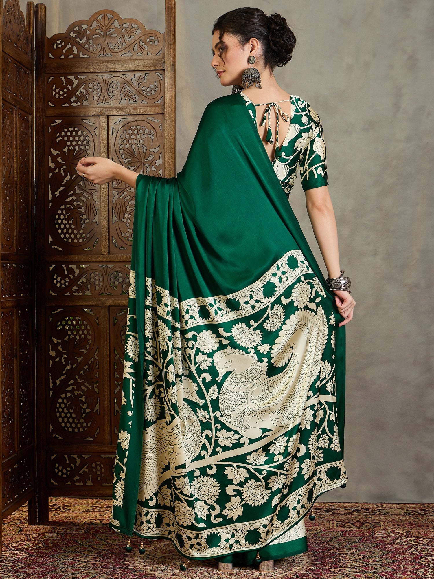 Ishvika Stylish Semi Modal Saree for Party & Festive Wear ClothsVilla