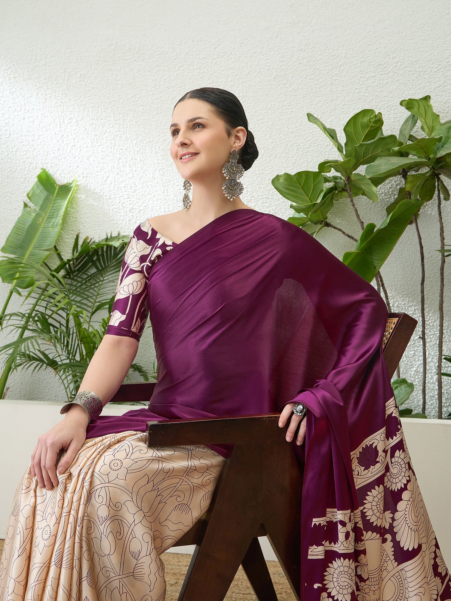 Ishvika Stylish Semi Modal Saree for Party & Festive Wear ClothsVilla