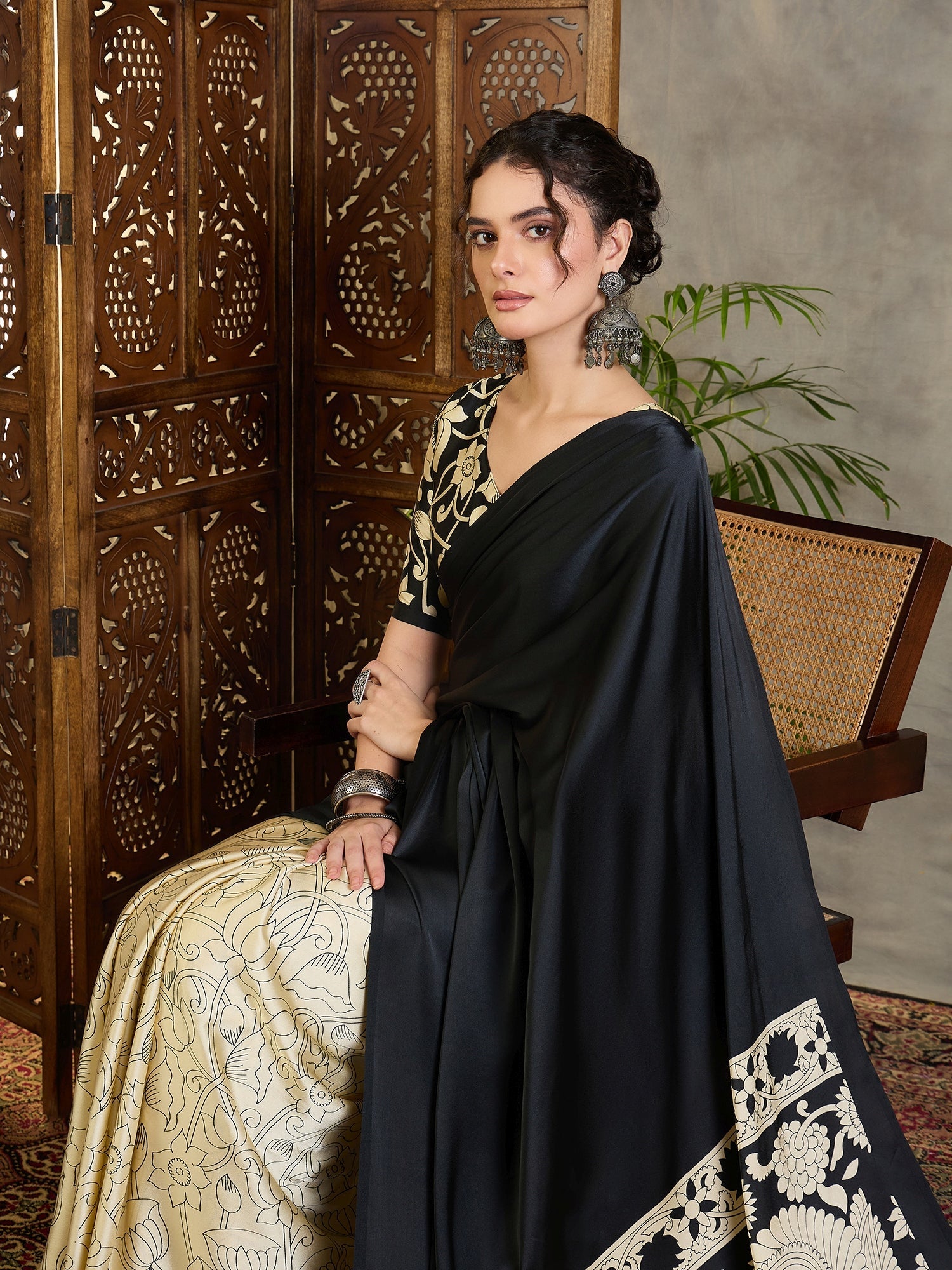 Ishvika Stylish Semi Modal Saree for Party & Festive Wear ClothsVilla