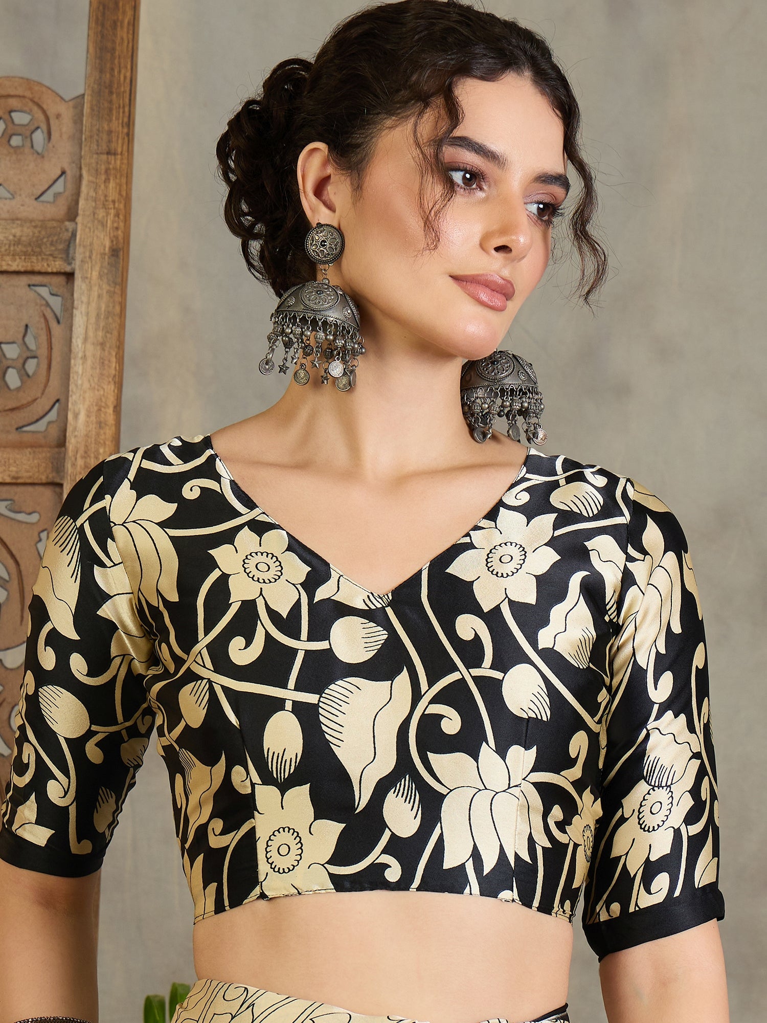 Ishvika Stylish Semi Modal Saree for Party & Festive Wear ClothsVilla