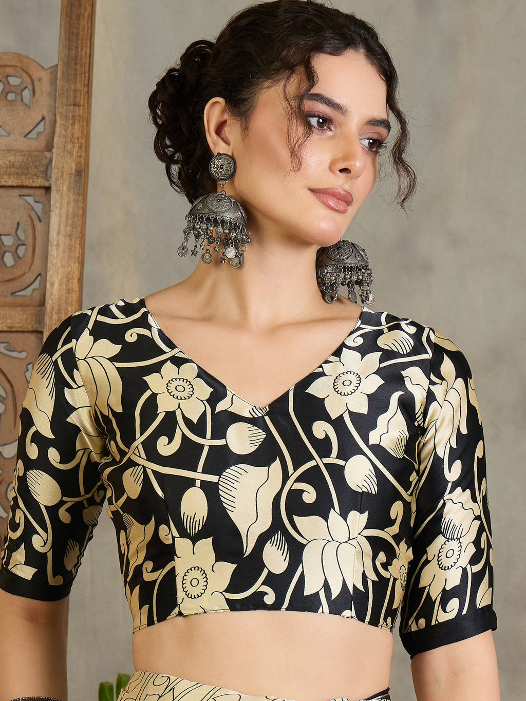 Ishvika Stylish Semi Modal Saree for Party & Festive Wear ClothsVilla