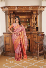 Load image into Gallery viewer, Kanjivaram Silk Saree with Zari Weaving Work ClothsVilla