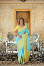 Load image into Gallery viewer, Kanjivaram Silk Saree with Zari Weaving Work with Blouse ClothsVilla