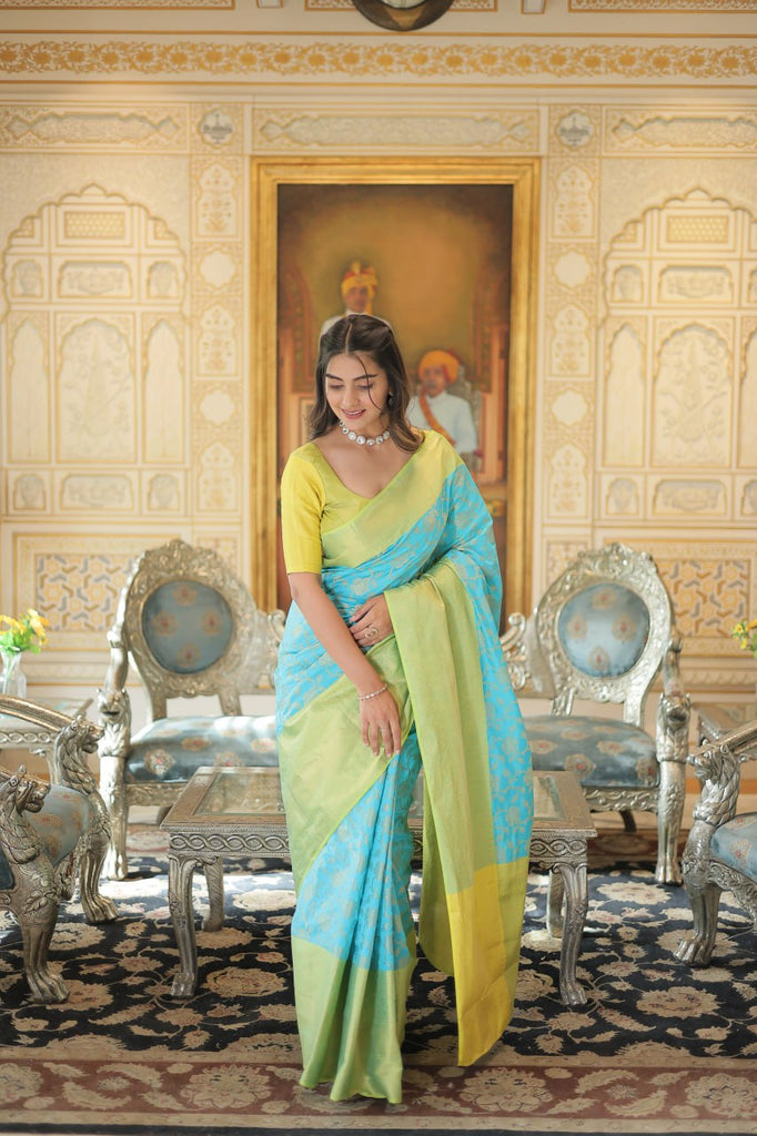 Kanjivaram Silk Saree with Zari Weaving Work with Blouse ClothsVilla