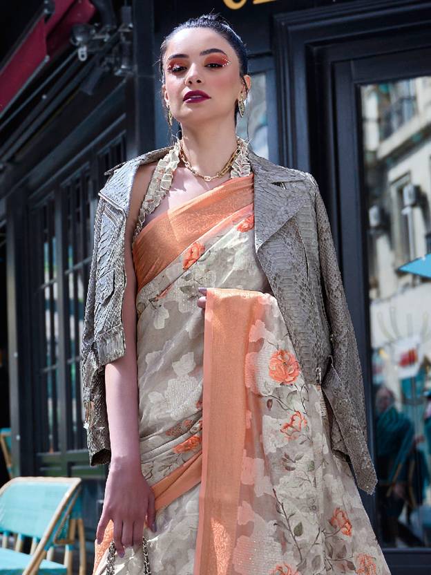Light Gray Elegant Brasso Madurai Saree with Unstitched Blouse Piece Secondary image