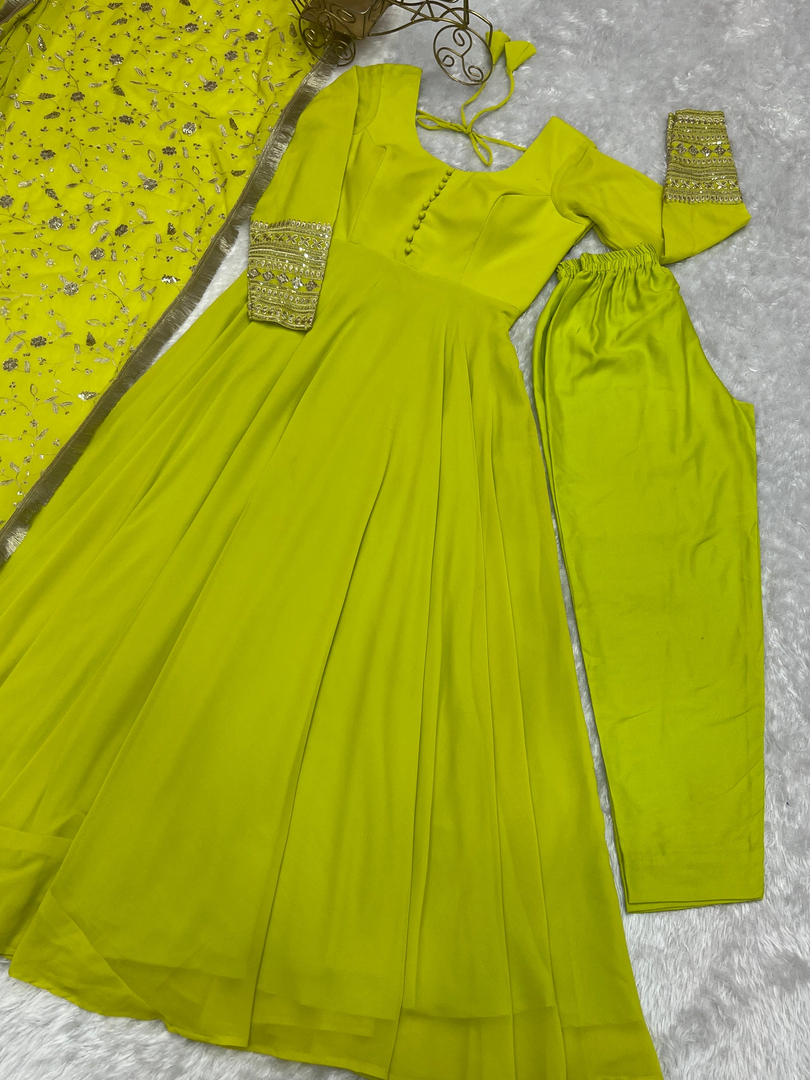 Liril Elegant Georgette Anarkali Gown Set – Festive & Wedding Ready