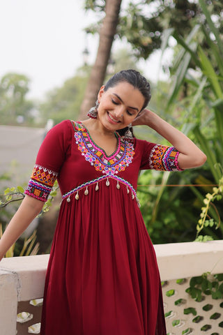 Maroon 14 Kg Rayon Kutchi Gamthi Embroidered Kurti ClothsVilla