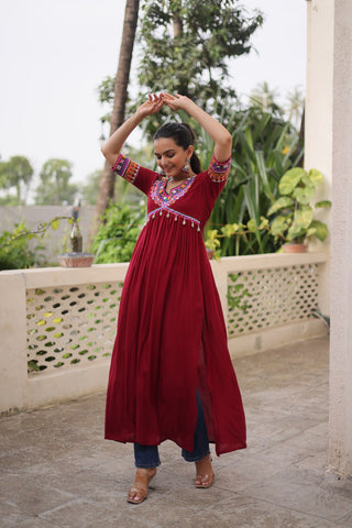 Maroon 14 Kg Rayon Kutchi Gamthi Embroidered Kurti ClothsVilla