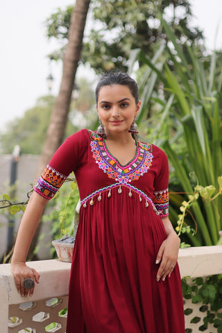 Maroon 14 Kg Rayon Kutchi Gamthi Embroidered Kurti ClothsVilla