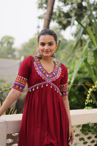 Maroon 14 Kg Rayon Kutchi Gamthi Embroidered Kurti ClothsVilla