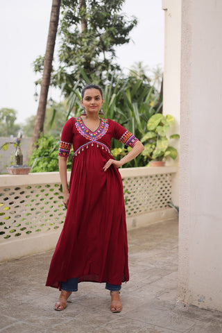 Maroon 14 Kg Rayon Kutchi Gamthi Embroidered Kurti ClothsVilla